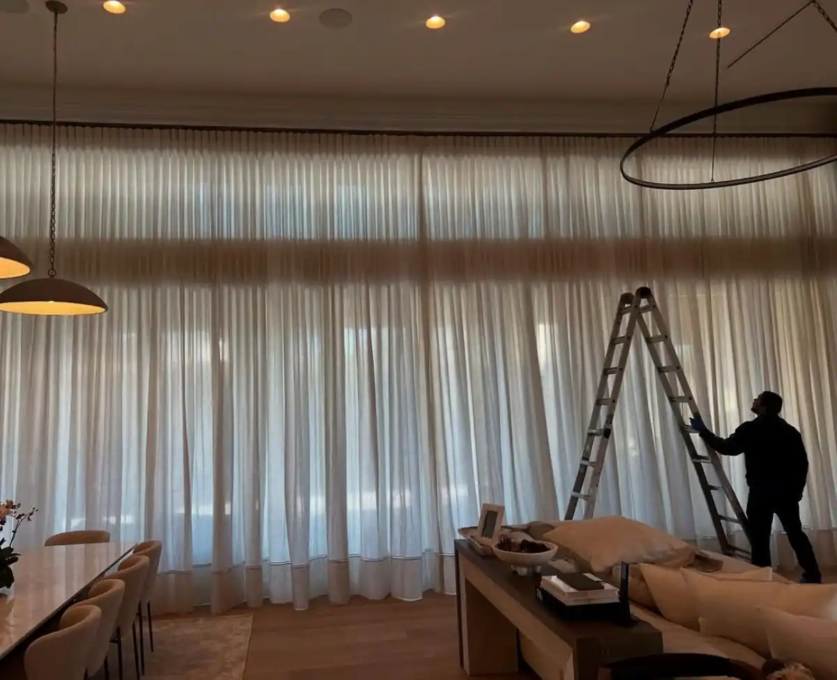 Expert curtain installation service Dubai